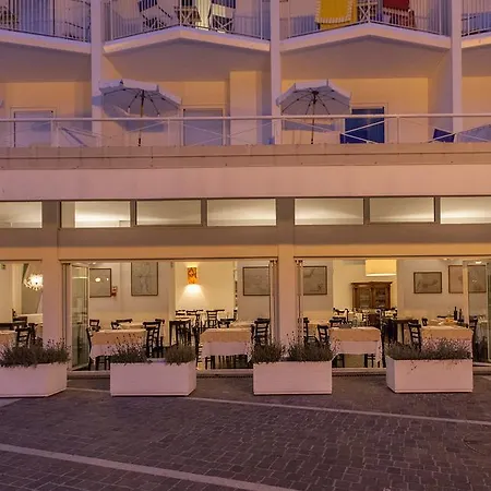 Albergo Alla Spiaggia 3*