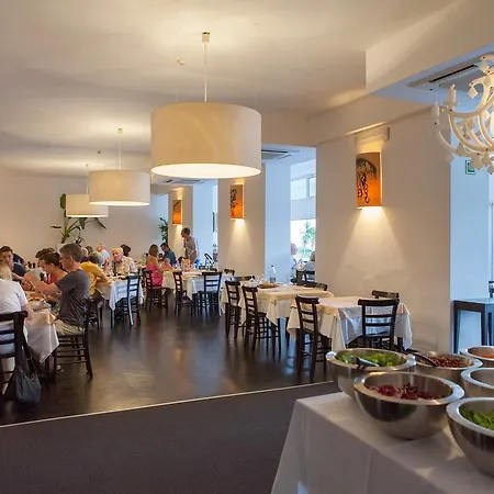 Hotel Albergo Alla Spiaggia 3*